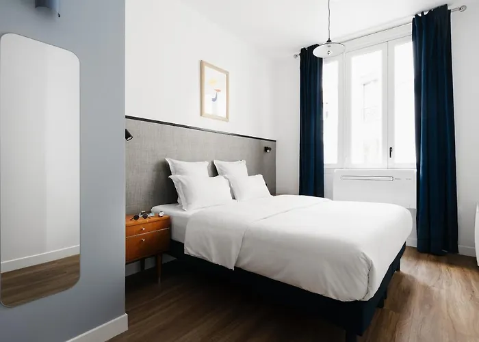 Edgar Notre-dame - Lagrange * Paris